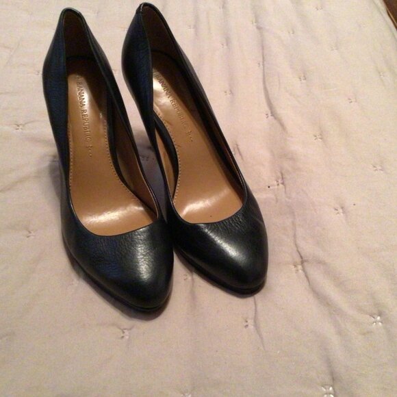 Banana Republic Black Leather Heel 6M - Picture 6 of 7